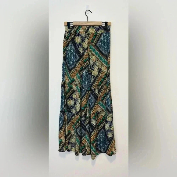 JOHNNY WAS Rivera Tiered pants , sz small - Picture 4 of 9